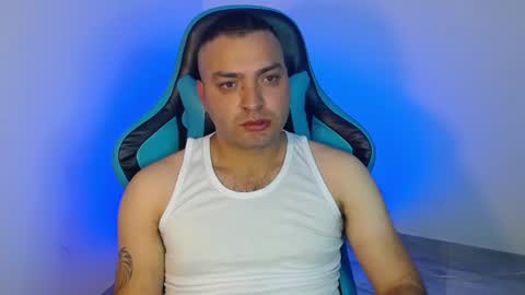 Stiven - online show from July 25, 9:55 pm