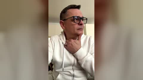 robert_tino online show from February 8, 10:10 am