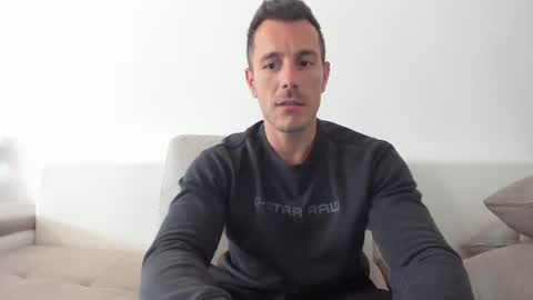 roberto4ever online show from June 15, 11:24 am