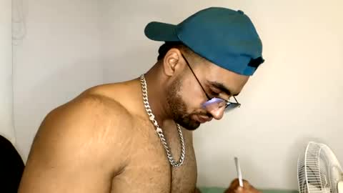 robin1036 online show from June 19, 3:28 pm