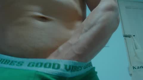 rocky muscle online show from May 4, 3:41 am