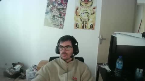 romainb72 online show from May 21, 11:04 am