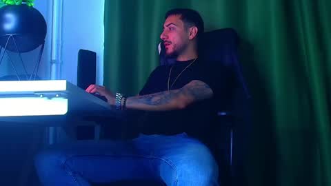 romaniamaster1 online show from May 2, 6:27 am