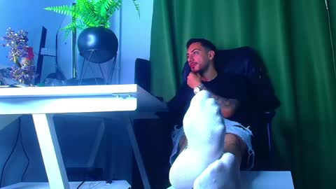 romaniamaster1 online show from April 29, 6:18 am