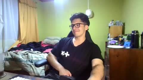 rpaulo25 online show from May 31, 6:03 am