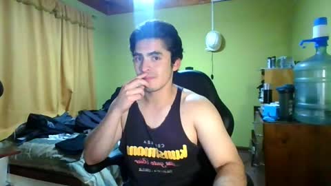 rpaulo25 online show from May 12, 4:21 am
