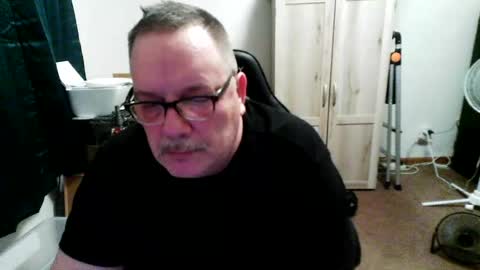 rwzar_1965 online show from August 8, 1:34 am