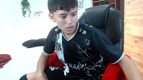 RYAN online show from June 18, 3:28 pm