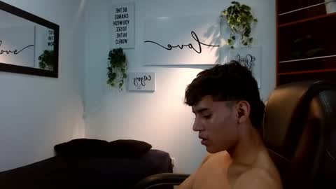 RYAN online show from June 4, 3:18 pm