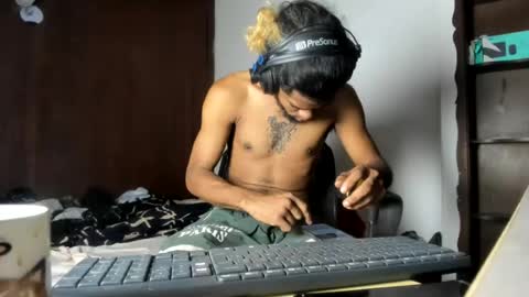 ryan_smith_x online show from July 11, 11:45 am