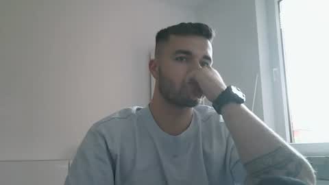 ryanhoffmann15 online show from July 9, 9:57 am