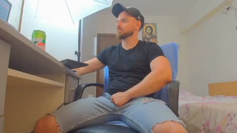 Ryanstone  online show from July 20, 11:12 am