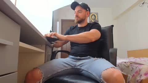 Ryanstone  online show from April 30, 5:36 am