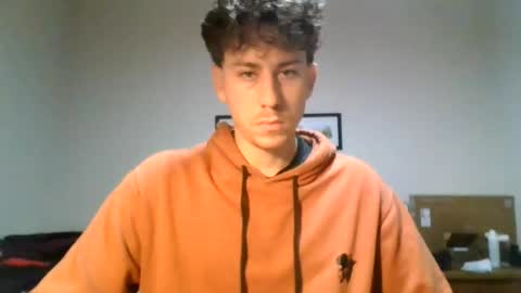 saint_nott online show from August 6, 2:17 am