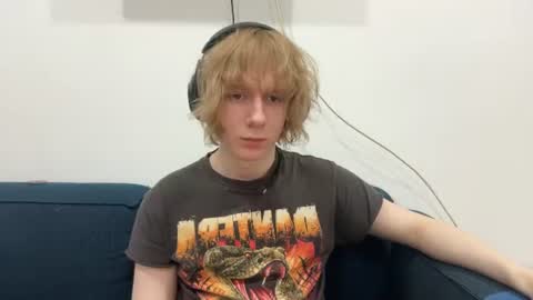 saintfawn online show from July 29, 4:28 pm