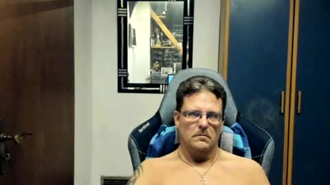 salichris online show from July 14, 12:01 am