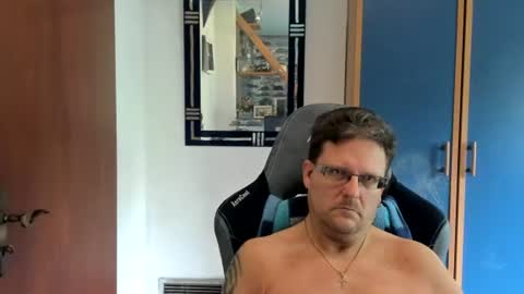 salichris online show from July 15, 7:48 am