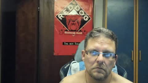 salichris online show from August 3, 10:16 pm