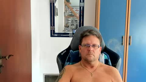 salichris online show from July 23, 3:31 pm