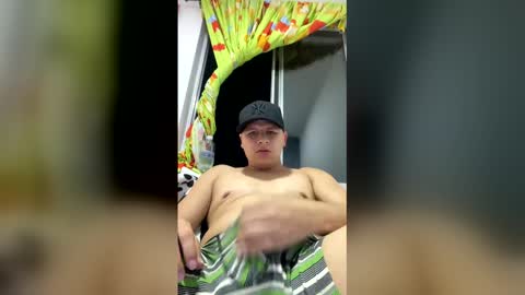 sam544469 online show from May 12, 1:47 am