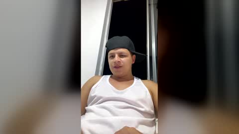 sam544469 online show from May 21, 7:15 am
