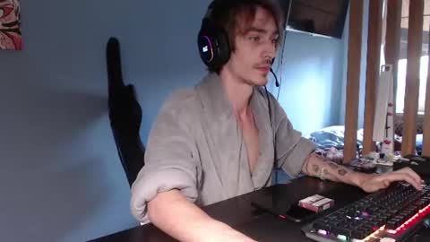 sam_skywalker online show from July 18, 10:42 am
