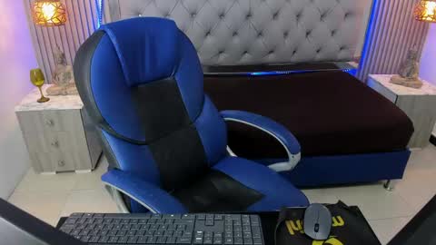 Sam online show from April 27, 7:41 pm