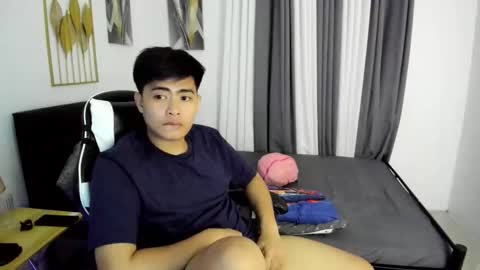 Sam online show from May 5, 4:18 pm