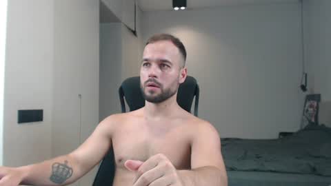 DeAlex online show from June 21, 1:39 pm