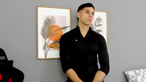 Maximo Santana online show from June 18, 2:00 pm