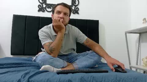 santhiago_jonnes_ online show from July 1, 10:32 pm