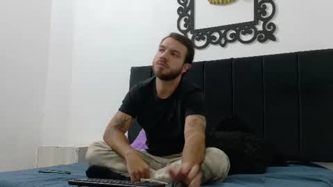 santhiago_jonnes_ online show from July 14, 7:53 pm