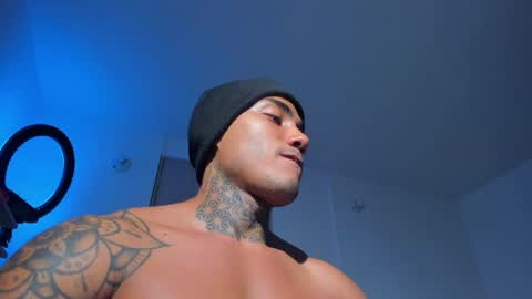 Santi Ferrer online show from May 12, 4:43 am