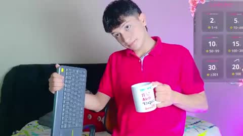 santi online show from July 10, 2:42 pm