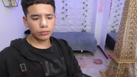 Santiago online show from June 25, 3:53 am