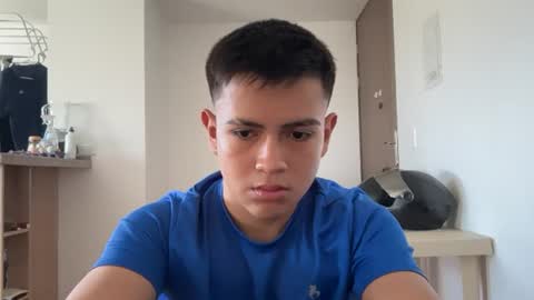 santiagomg_ online show from July 16, 9:00 pm