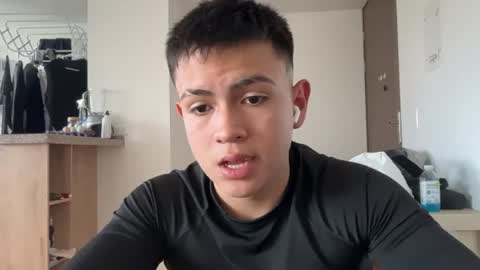 santiagomg_ online show from July 15, 8:59 pm