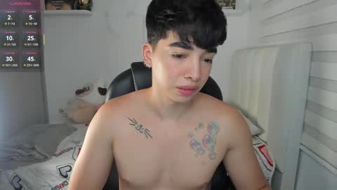 Mr. Santiago online show from May 16, 1:53 pm