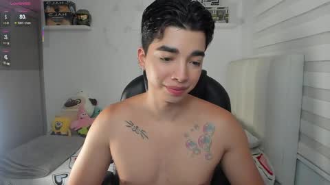 Mr. Santiago online show from May 1, 7:05 pm