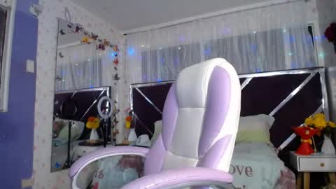 santy online show from July 11, 12:18 pm