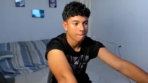 santy_stump online show from July 29, 9:47 pm