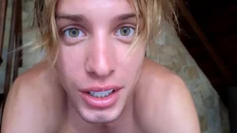Sasha --  online show from April 28, 12:05 am