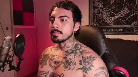 Alejandro help me to reach 200 thumps up online show from July 1, 10:27 am