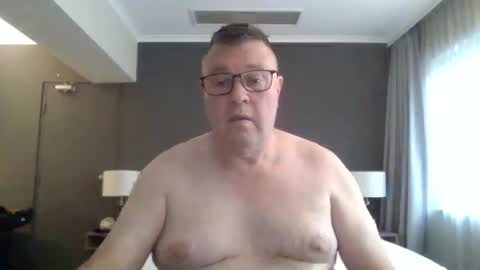 Scoobs online show from May 18, 8:42 am