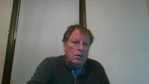 scottpbi52 online show from May 15, 2:53 am