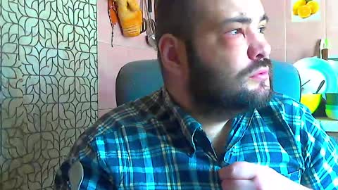 scuban87 online show from April 28, 4:39 am