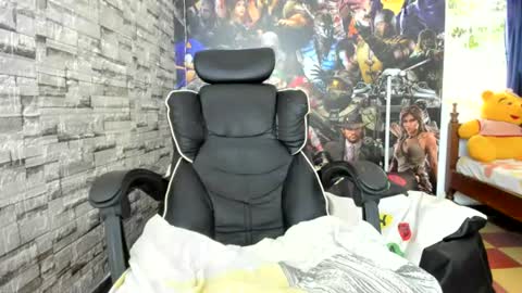 sebas jusa online show from July 18, 2:11 pm