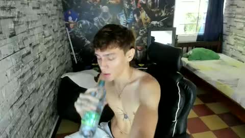 sebas jusa online show from June 6, 12:44 pm