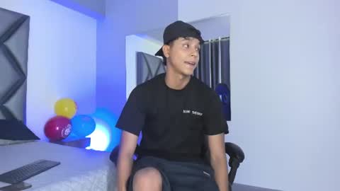 sebastiann_04 online show from June 29, 7:25 pm