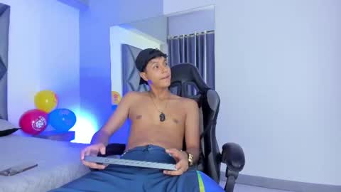 sebastiann_04 online show from June 30, 7:26 pm